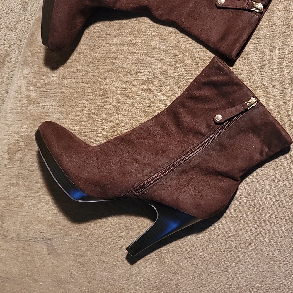 Isaac Mizrahi High Heel Boots